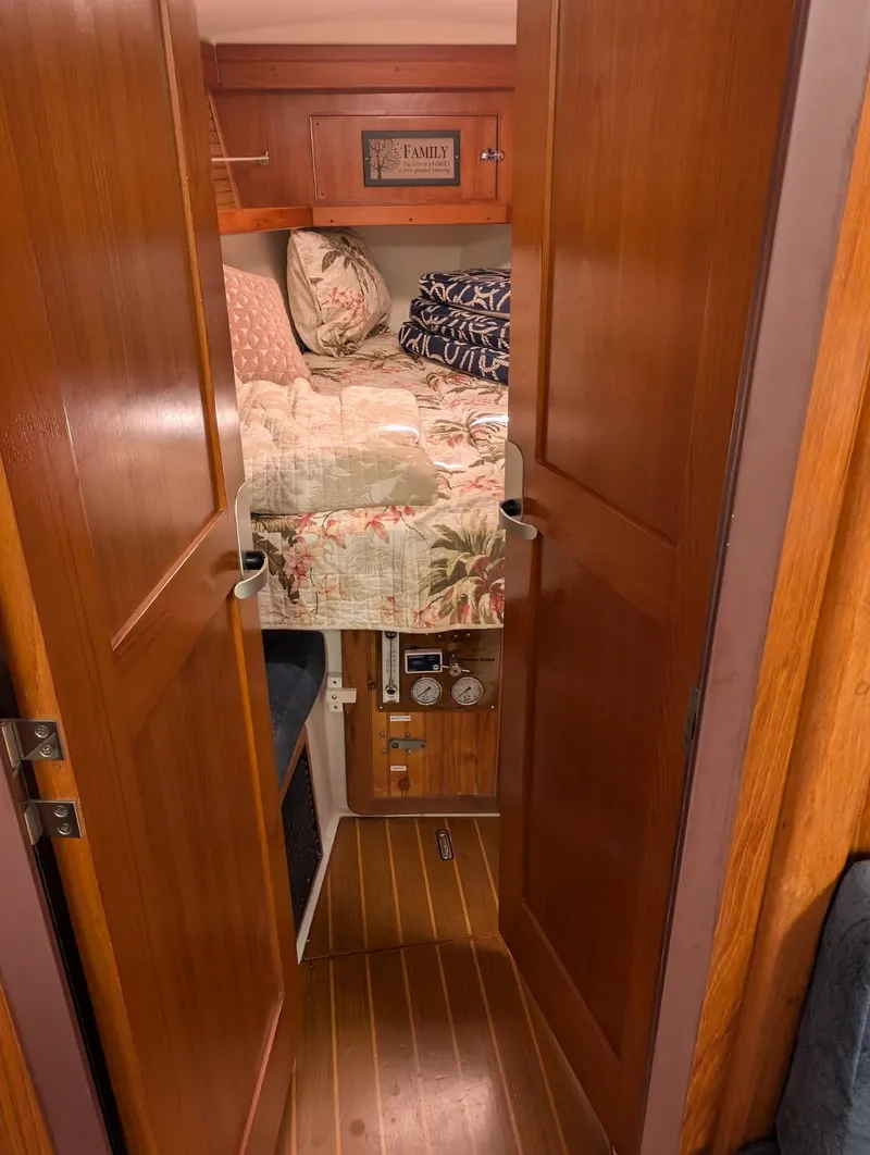 Slide: The Image of Catalina 400 1998 - 139