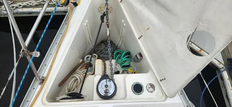 Slide: The Image of Catalina 400 1998 - 54