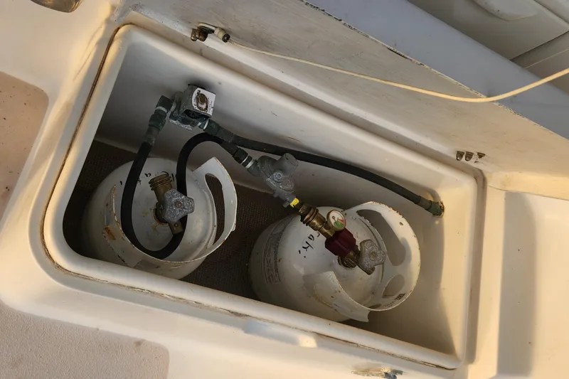 Slide: The Image of Catalina 400 1998 - 55