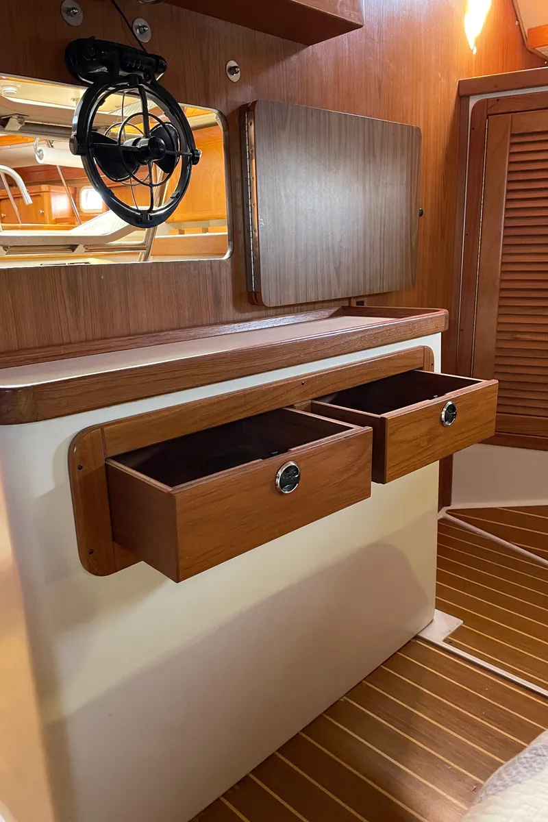 Slide: The Image of Catalina 400 1998 - 63