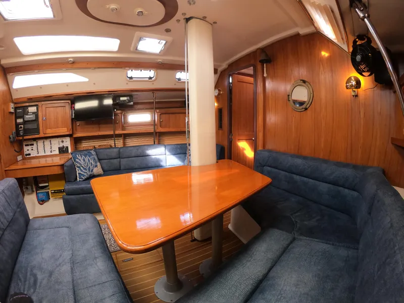 Slide: The Image of Catalina 400 1998 - 70