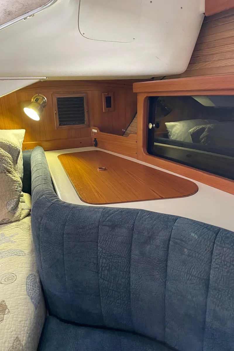 Slide: The Image of Catalina 400 1998 - 73