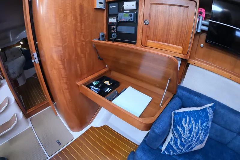 Slide: The Image of Catalina 400 1998 - 78