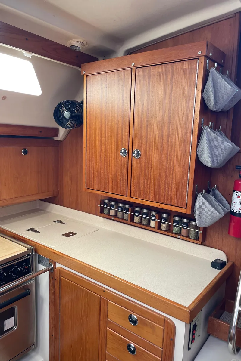 Slide: The Image of Catalina 400 1998 - 99