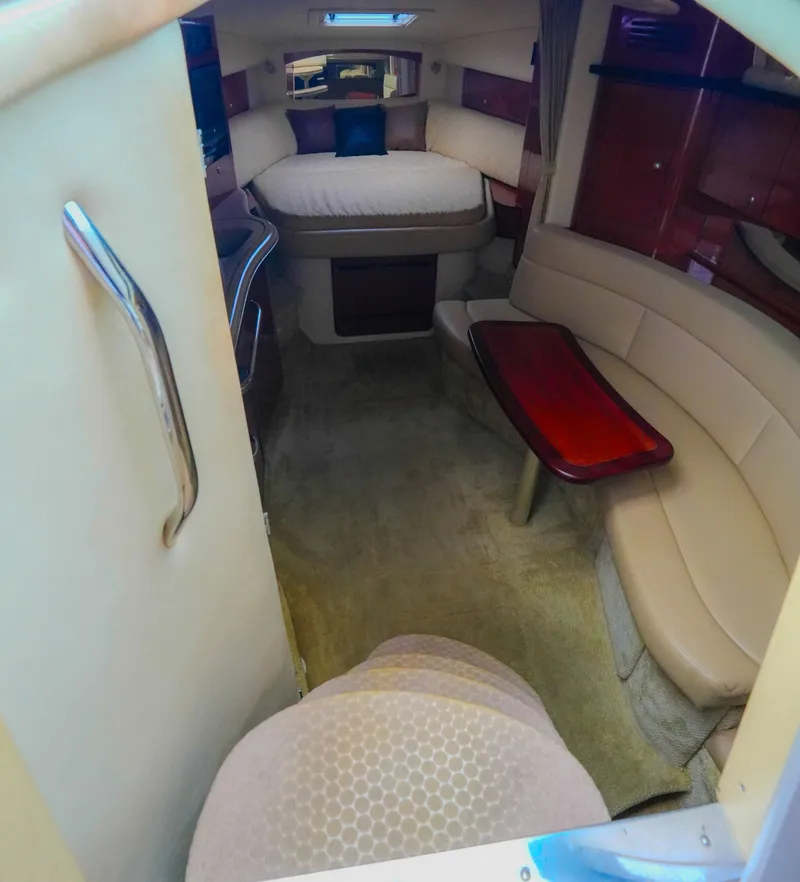 Slide: The Image of Sea Ray Sundancer 320 2007 - 6