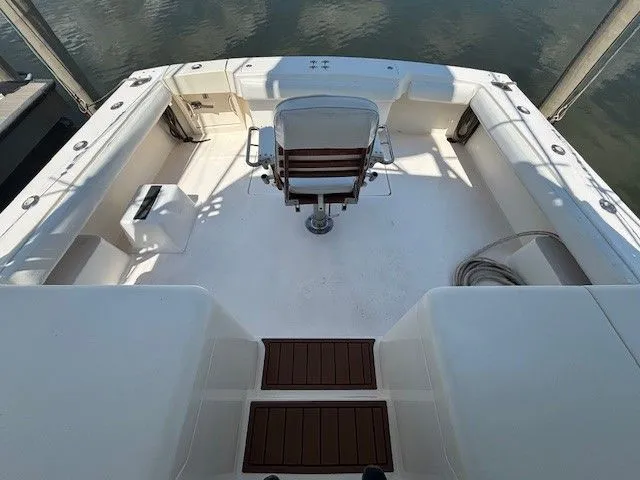 Slide: The Image of Albemarle 410 Express Fisherman 2004 - 10