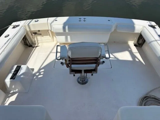 Slide: The Image of Albemarle 410 Express Fisherman 2004 - 16