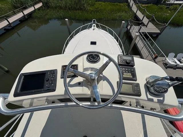 Slide: The Image of Albemarle 410 Express Fisherman 2004 - 6