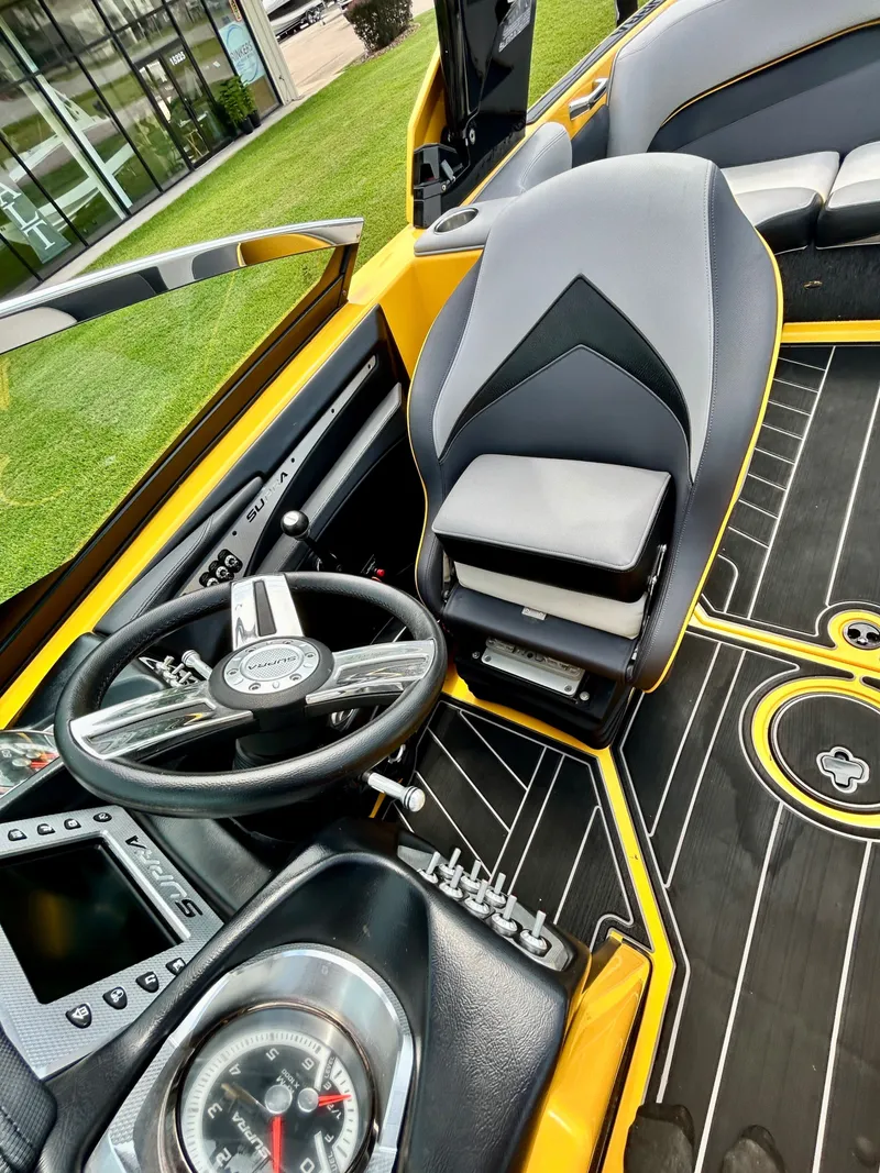 Slide: The Image of Supra SC350 2014 - 24