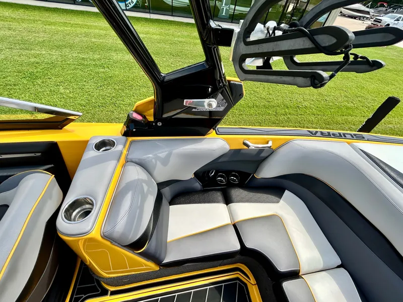 Slide: The Image of Supra SC350 2014 - 39