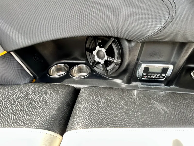 Slide: The Image of Supra SC350 2014 - 44