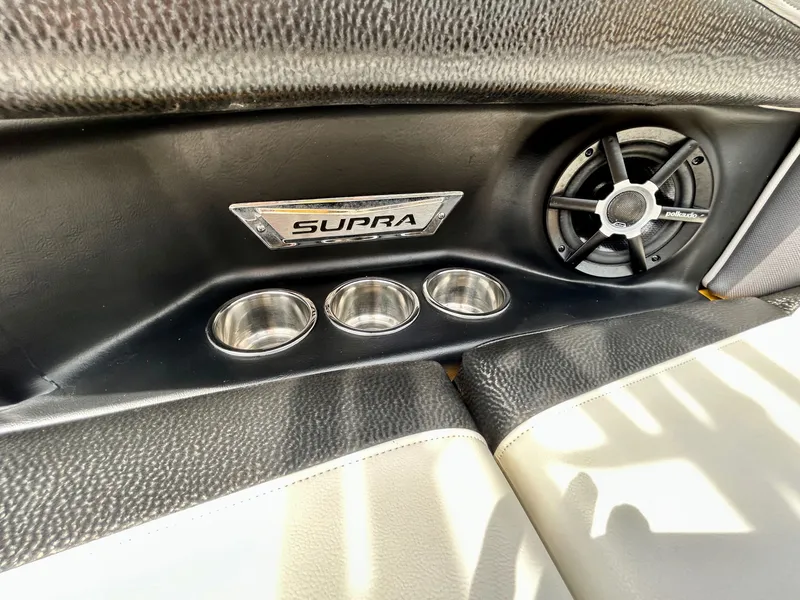 Slide: The Image of Supra SC350 2014 - 45