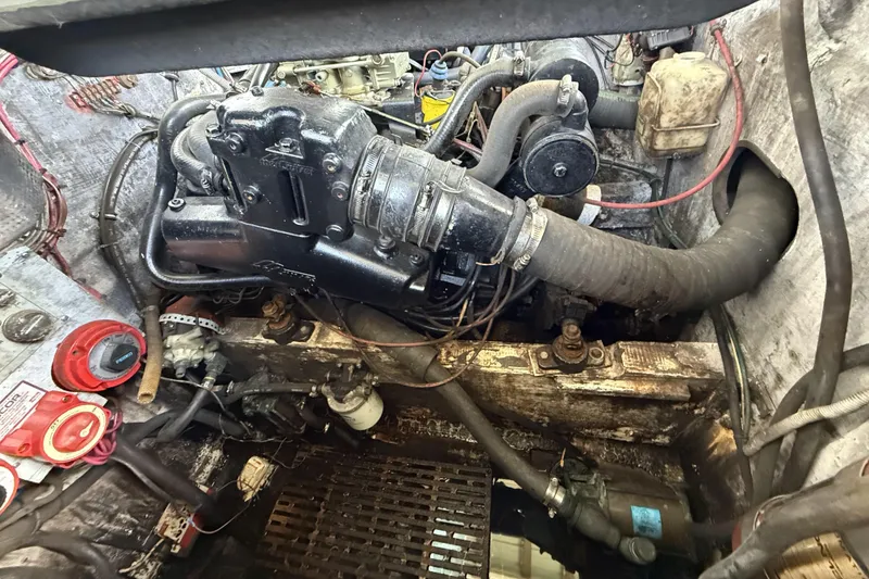 Slide: The Image of Bertram 28 Flybridge Starboard Engine side - 17