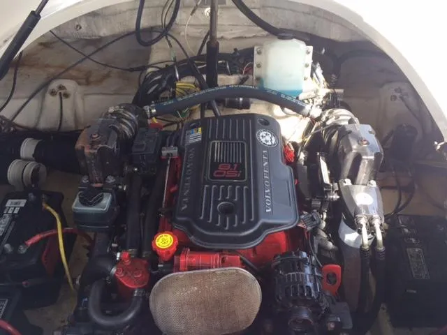 Slide: The Image of 2007 Chaparral 275 SSi engine compartment with Volvo Penta motor. - 17