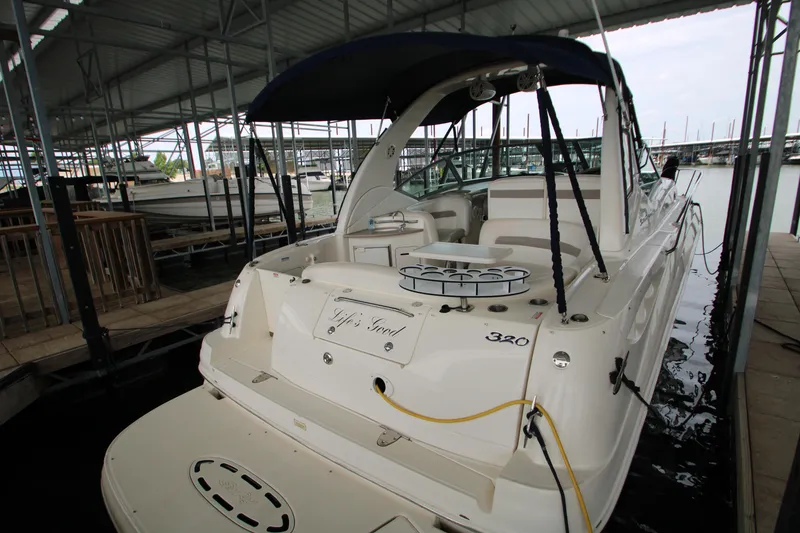 Slide: The Image of Sea Ray Sundancer 320 2003 - 61