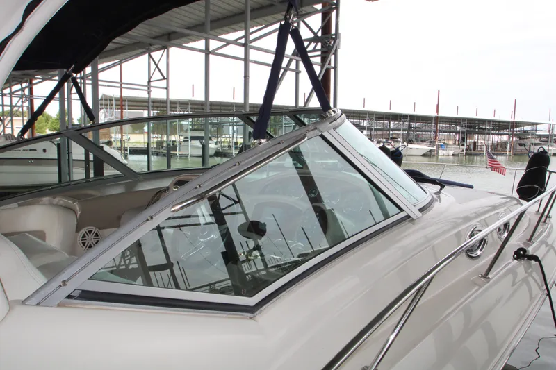 Slide: The Image of Sea Ray Sundancer 320 2003 - 63