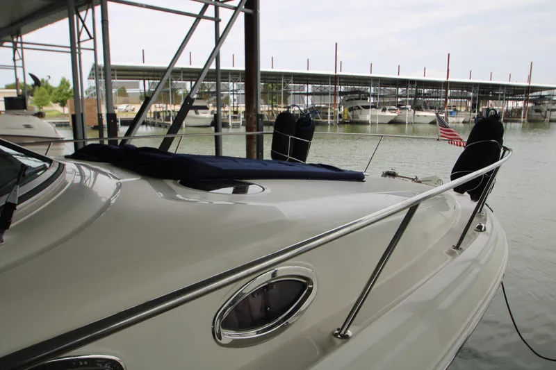 Slide: The Image of Sea Ray Sundancer 320 2003 - 64