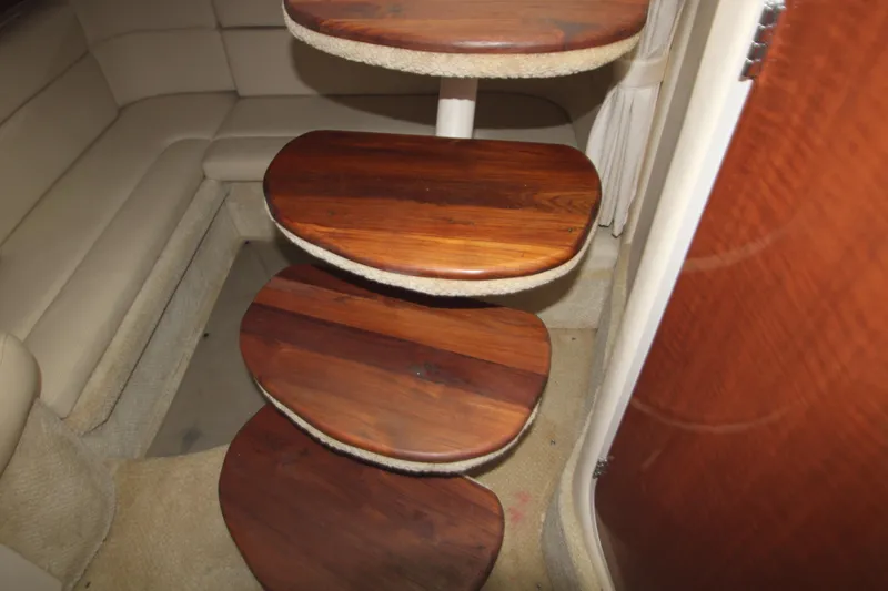 Slide: The Image of Sea Ray Sundancer 320 2003 - 86