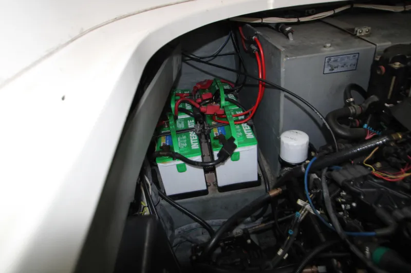 Slide: The Image of Sea Ray Sundancer 320 2003 - 97