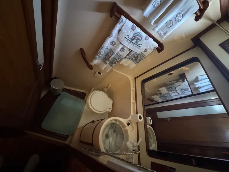 Slide: The Image of President Double Cabin 1986 - 15