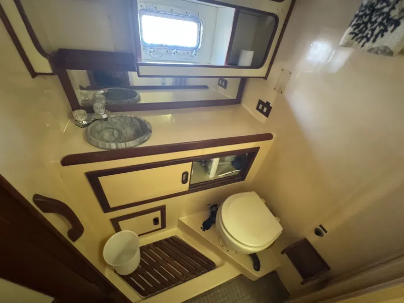 Slide: The Image of President Double Cabin 1986 - 24