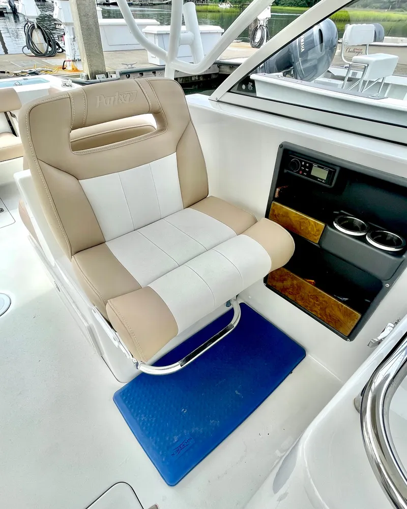 Slide: The Image of Parker Marine 2540 DC 2019 - 13