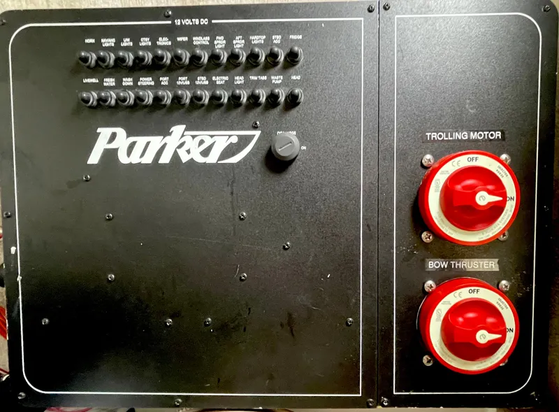 Slide: The Image of Parker Marine 2540 DC 2019 - 31