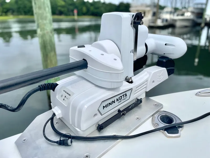 Slide: The Image of Parker Marine 2540 DC 2019 - 35