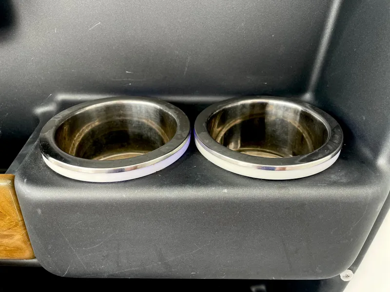 Slide: The Image of Parker Marine 2540 DC 2019 - 39