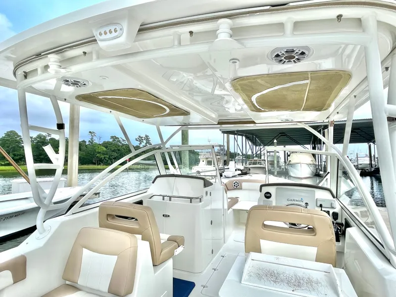 Slide: The Image of Parker Marine 2540 DC 2019 - 55