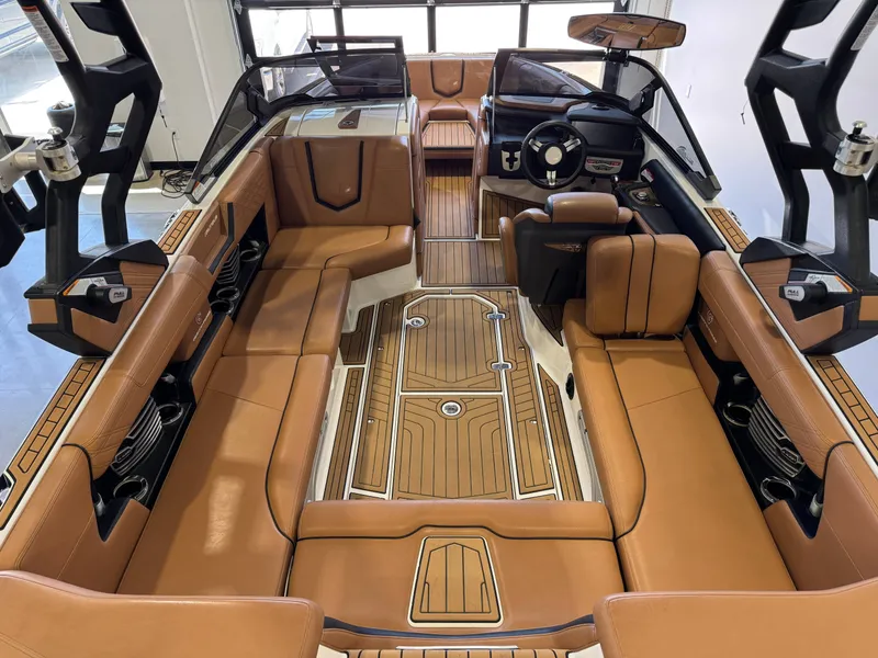 Slide: The Image of Nautique Super Air Nautique G23 2020 - 13