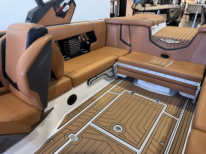 Slide: The Image of Nautique Super Air Nautique G23 2020 - 15