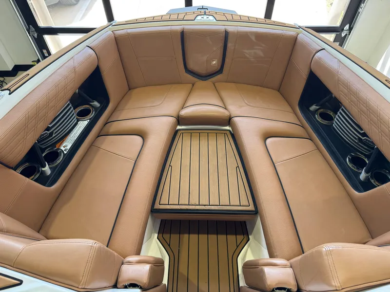 Slide: The Image of Nautique Super Air Nautique G23 2020 - 17