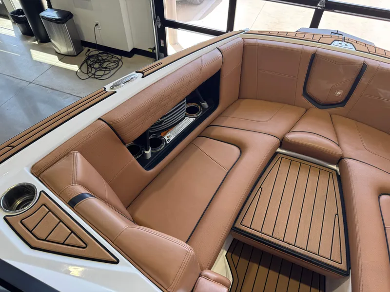 Slide: The Image of Nautique Super Air Nautique G23 2020 - 19