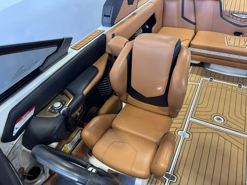 Slide: The Image of Nautique Super Air Nautique G23 2020 - 21