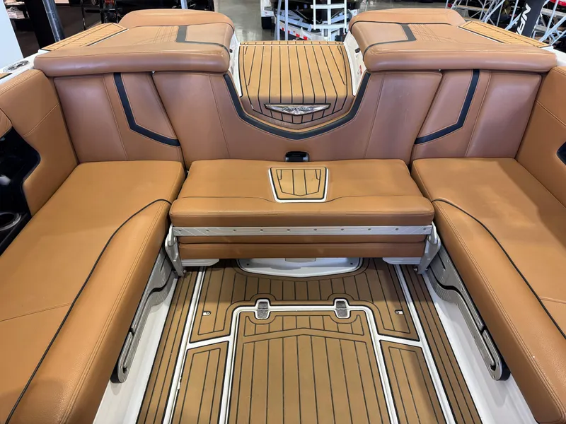 Slide: The Image of Nautique Super Air Nautique G23 2020 - 27