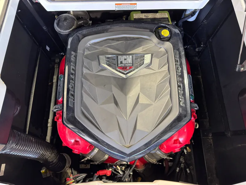 Slide: The Image of Nautique Super Air Nautique G23 2020 - 28