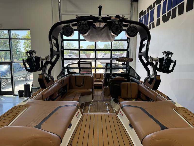 Slide: The Image of Nautique Super Air Nautique G23 2020 - 9