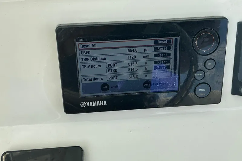 Slide: The Image of Yamaha display on 2015 Jupiter 26 FS showing trip data and fuel usage. - 41
