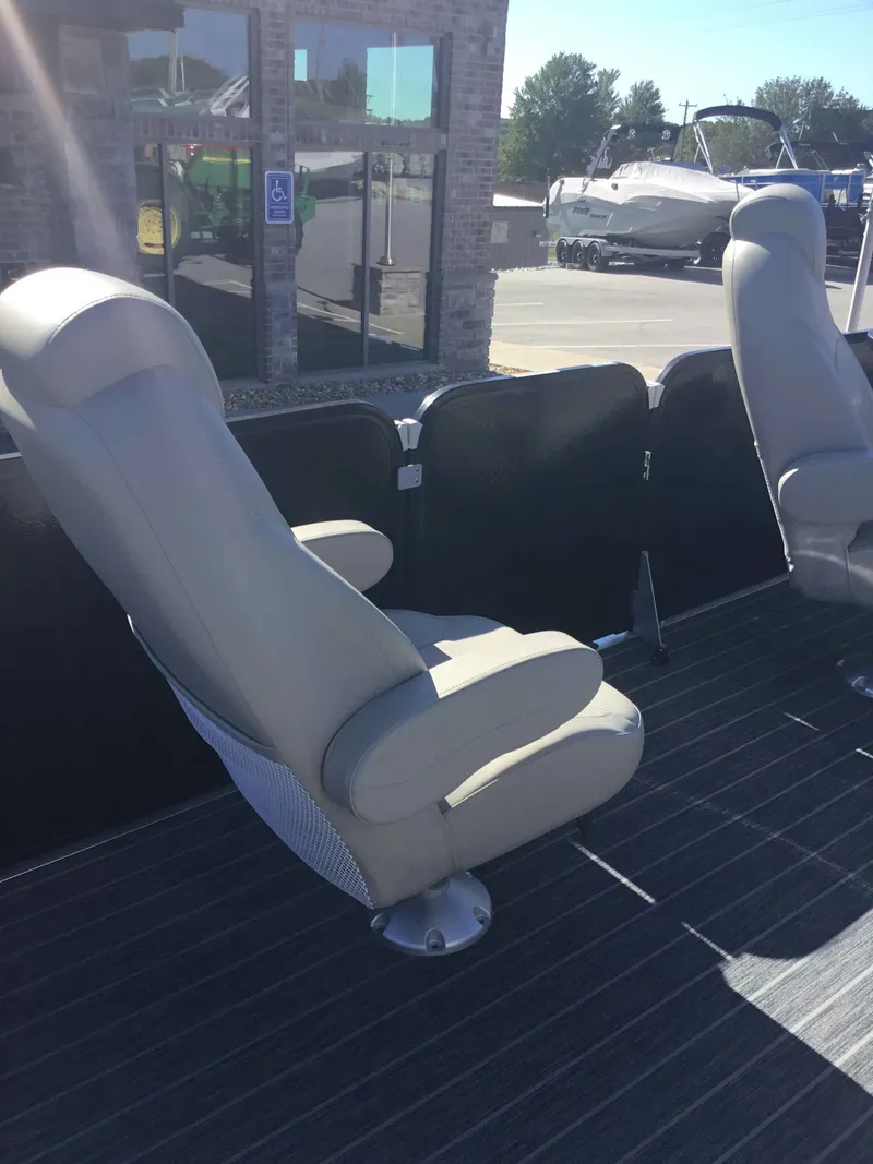 Slide: The Image of Premier 250 SunSation RL 2023 - 15