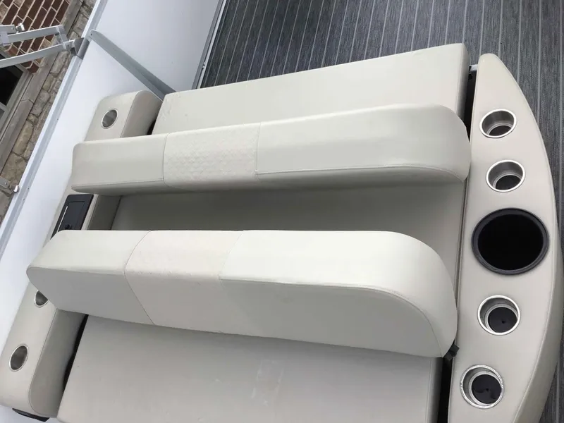 Slide: The Image of Premier 250 SunSation RL 2024 - 9