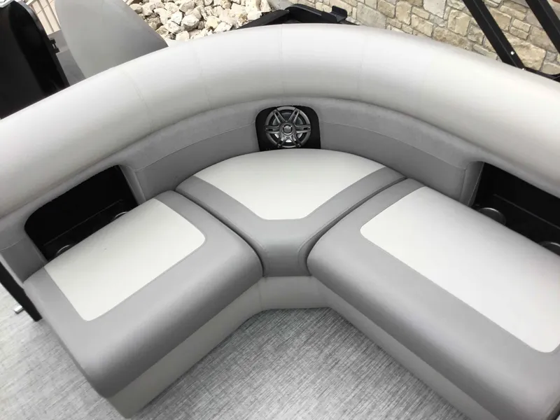 Slide: The Image of Premier 230 Sunsation Angler 4pt 2024 - 20