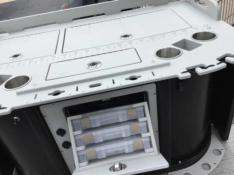 Slide: The Image of Premier 230 Sunsation Angler 4pt 2024 - 24