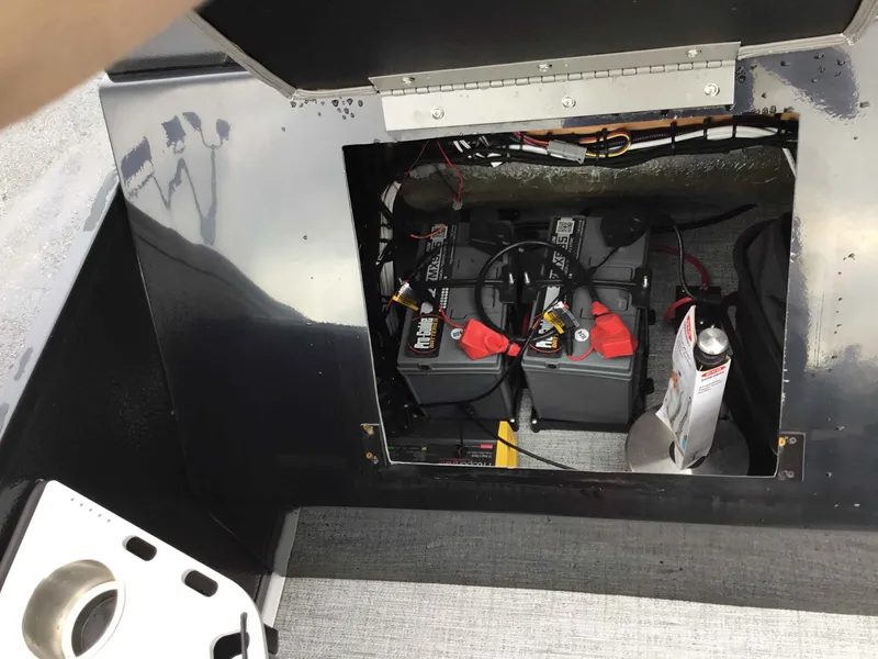 Slide: The Image of Premier 230 Sunsation Angler 4pt 2024 - 15