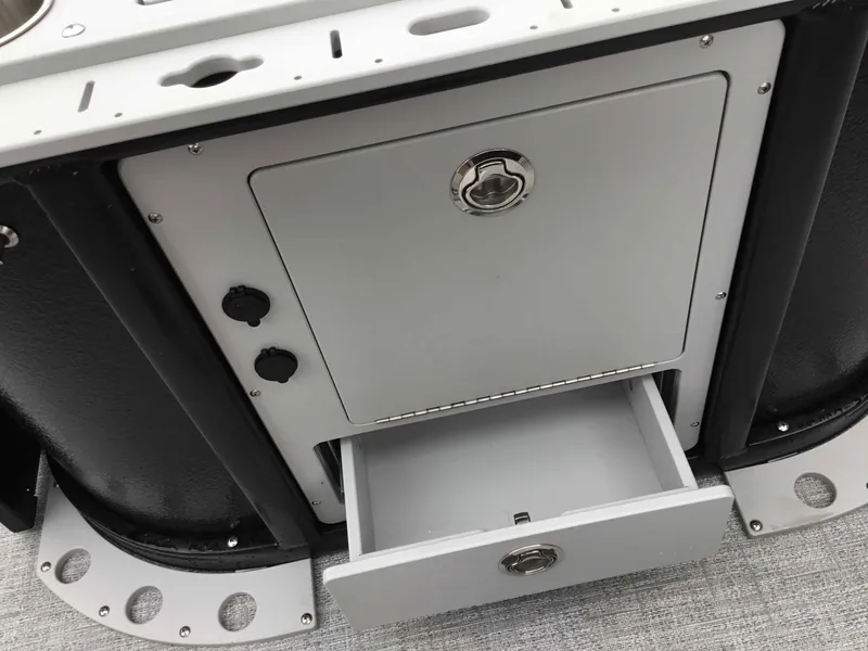 Slide: The Image of Premier 230 Sunsation Angler 4pt 2024 - 26
