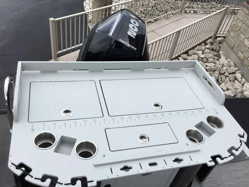 Slide: The Image of Premier 230 Sunsation Angler 4pt 2024 - 8