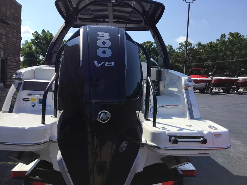Slide: The Image of Chaparral 270 OSX 2025 - 6