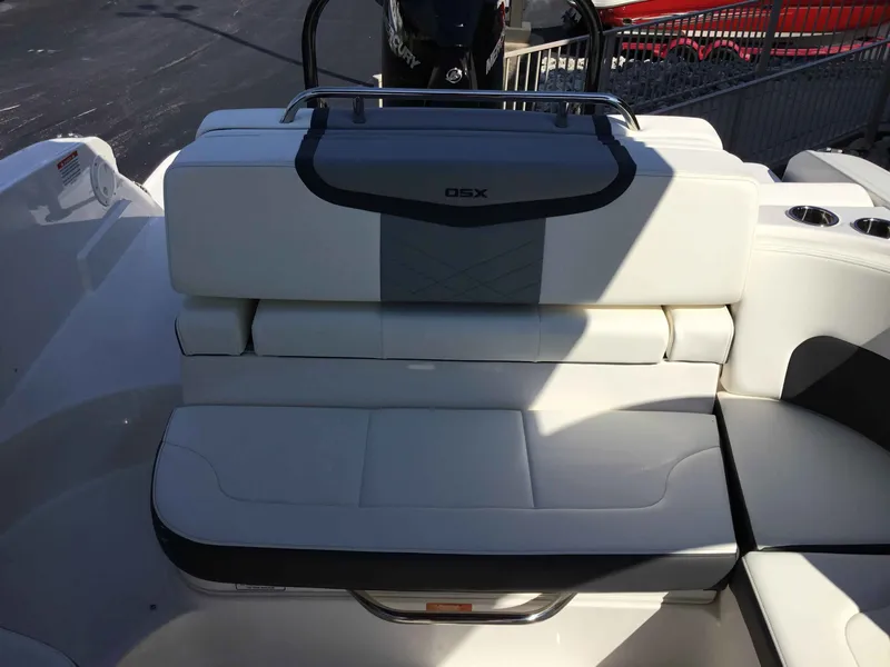 Slide: The Image of Chaparral 270 OSX 2025 - 13