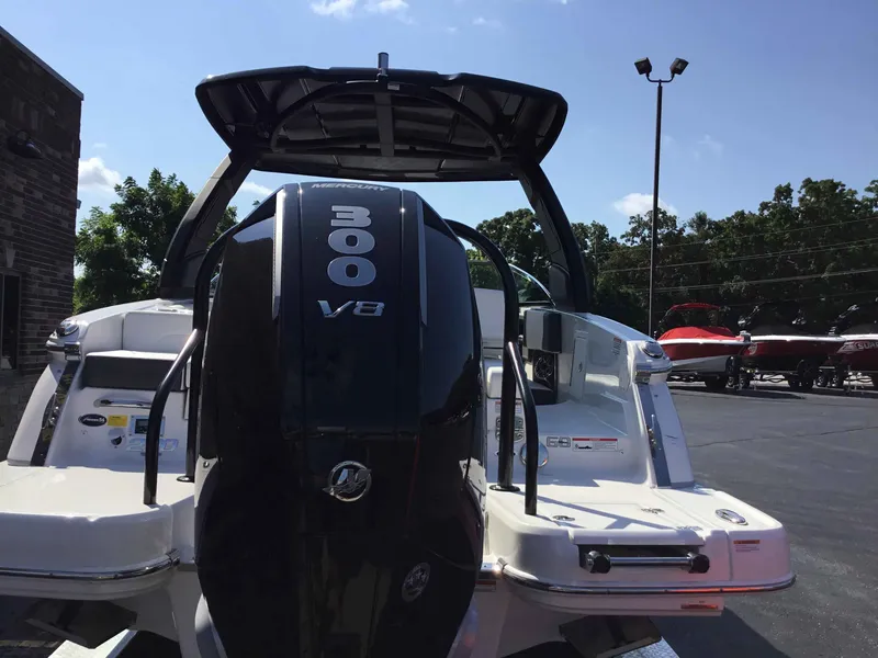 Slide: The Image of Chaparral 270 OSX 2025 - 7
