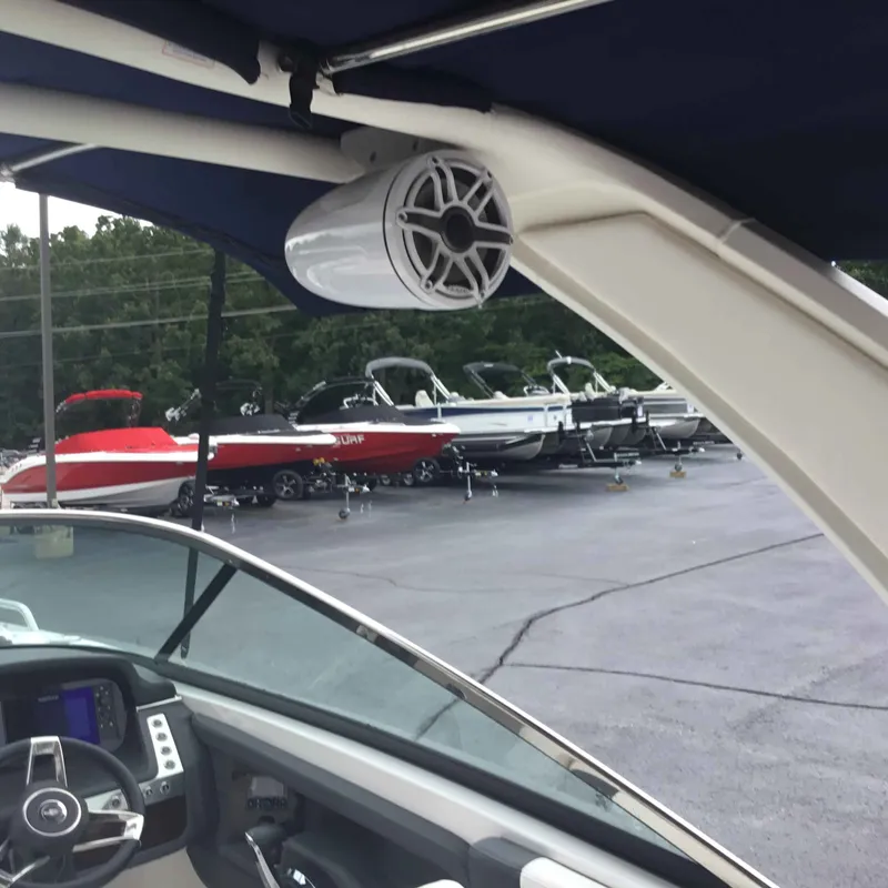 Slide: The Image of Chaparral 30 Surf 2024 - 15